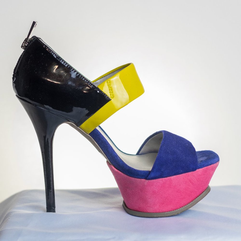 JESSICA SIMPSON Color Block Platform Heels Size 7 US